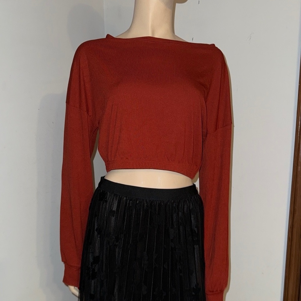 Women's Long Sleeve Crop Top